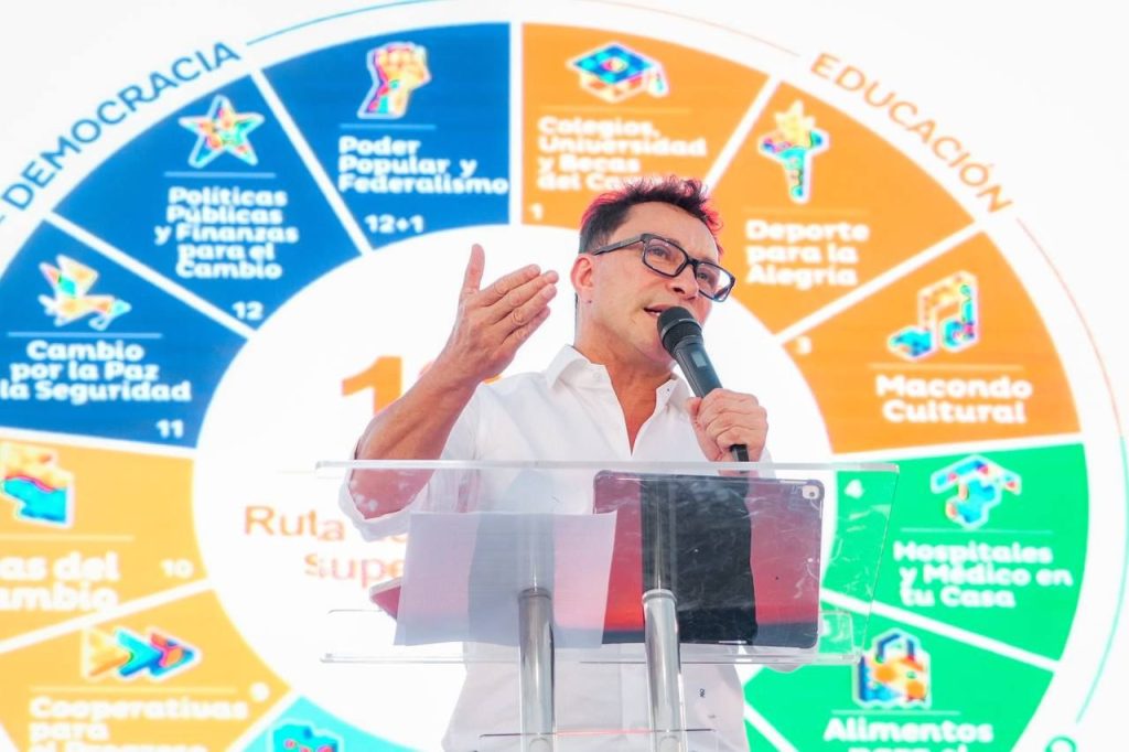Con 19.000 Computadores del Cambio, Caicedo alcanzó para el Magdalena la mayor inversión en tecnología educativa en su historia, con la que logró cerrar la brecha digital 4 WhatsApp Image 2025 03 07 at 8.59.34 AM