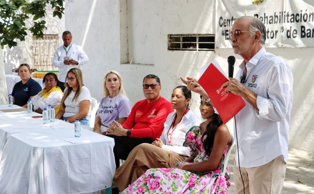 En el Día de la Mujer, gobernador Eduardo Verano lleva feria de servicios a internas de “El Buen Pastor” 1 WhatsApp Image 2025 03 08 at 13.52.34
