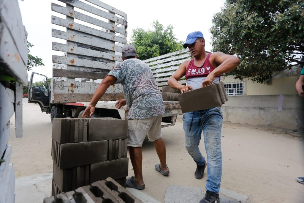 Alcaldía de Soledad entrega ayuda humanitaria a afectados por fuertes lluvias en el 2023 3 72f02bd9 3f80 43af 9792 8022d1797c86