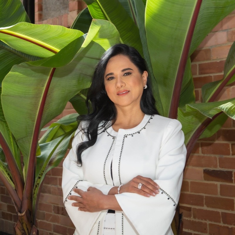 Papá Pitufo: el operador en las sombras que teje el poder judicial y económico en Colombia 1 Gloria Maria Arias Arboleda Linkedin