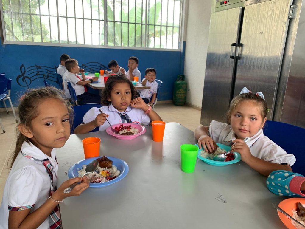 Gobernación del Magdalena ha entregado, a través del PAE del Cambio, 327 mil raciones a estudiantes indígenas y colegios cafeteros durante el primer trimestre de 2025 1 PAE Magdalena 3