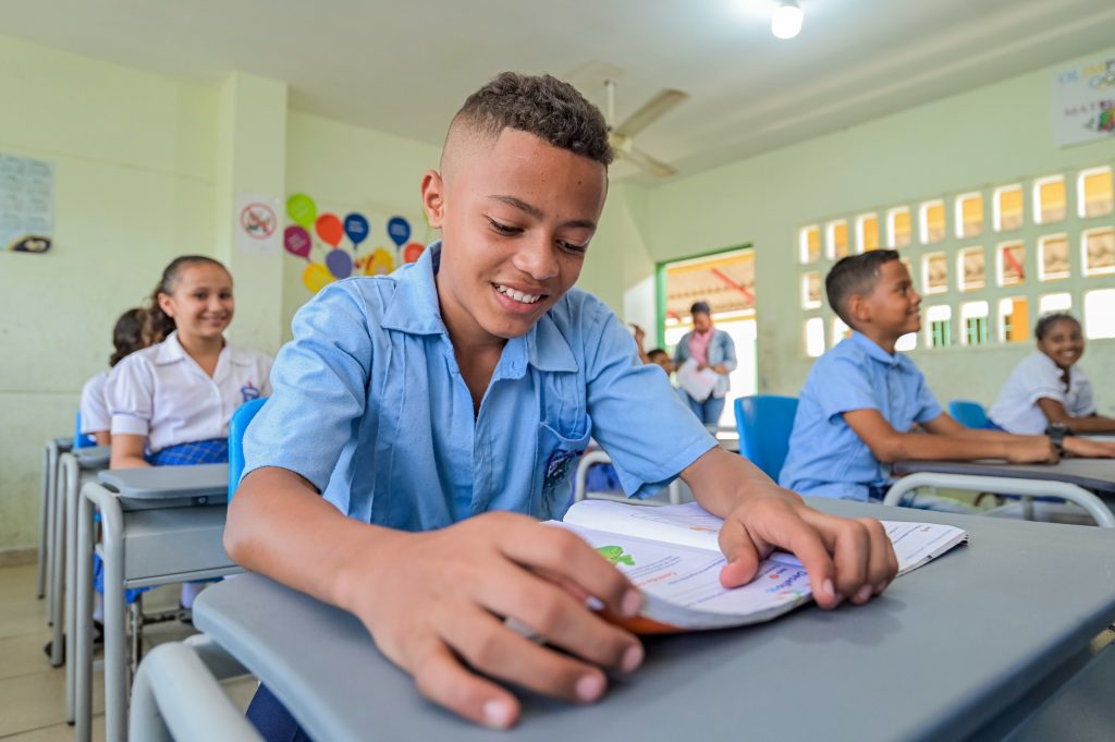 ‘Magdaleo’, la estrategia con la que la Gobernación impulsa el conocimiento y la lectura en más de 170 mil estudiantes del Magdalena 1 WhatsApp Image 2025 04 08 at 16.43.12 1