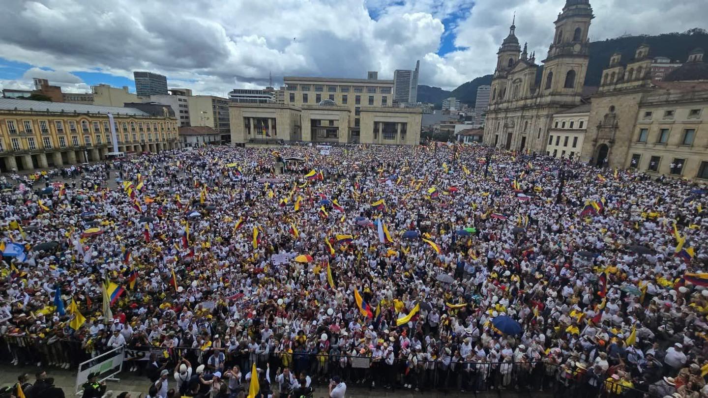 Marcha del silencio en la Plaza de Bolivar