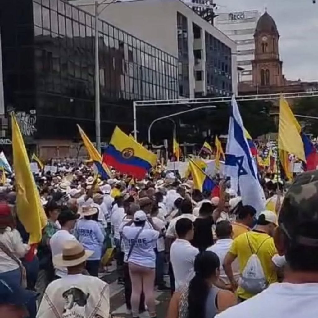 Marchas Uribe 2