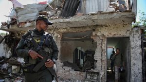 ataque a una estacion de policia deja seis heridos en el suroeste de colombia