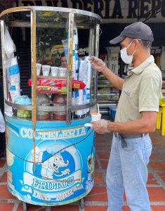 Enildo Rafael: un cóctel de perseverancia en el corazón de Cartagena 1 7b78f0cb 054a 40f5 aa60 741e36a0aa72