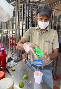 Enildo Rafael: un cóctel de perseverancia en el corazón de Cartagena 2 fe17ccce ced7 436d b118 ddd4ee69981b