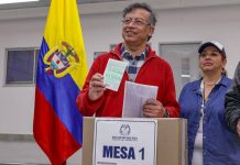 Petro catalogó de “desastre” la organización de la Registraduría para la consulta del Pacto Histórico