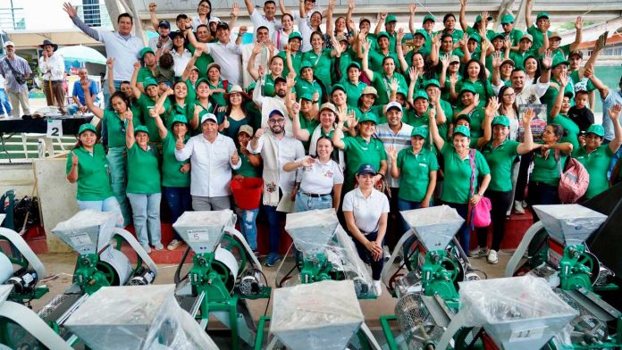 251017-Cafe-de-Planadas-Tolima-producido-por-mujeres-en-la-Exposicion-Internacional-1280