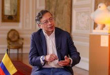 Petro califica como “traición” el aplazamiento del debate de la reforma a la salud en el Senado