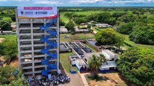 Carlos Caicedo resalta avances del programa “Agua al Pueblo” y cobertura en vivienda digna en el Magdalena 2 G19lia XYAASd8K