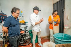 Carlos Caicedo resalta avances del programa “Agua al Pueblo” y cobertura en vivienda digna en el Magdalena 4 G19limeW4AAQob