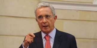 Perfil Alvaro Uribe NR