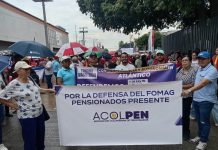 Maestros marchan en el Paro Nacional convocado por Fecode en defensa de la salud